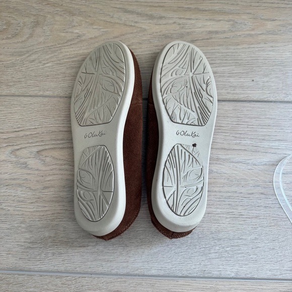 Olukai Nohea Perforated Brown Suede Leather Loafer Size 8.5 - Picture 5 of 5